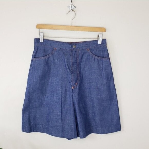 70s Vintage Levi's | Wide Leg High Rise Shorts - Picture 1 of 5